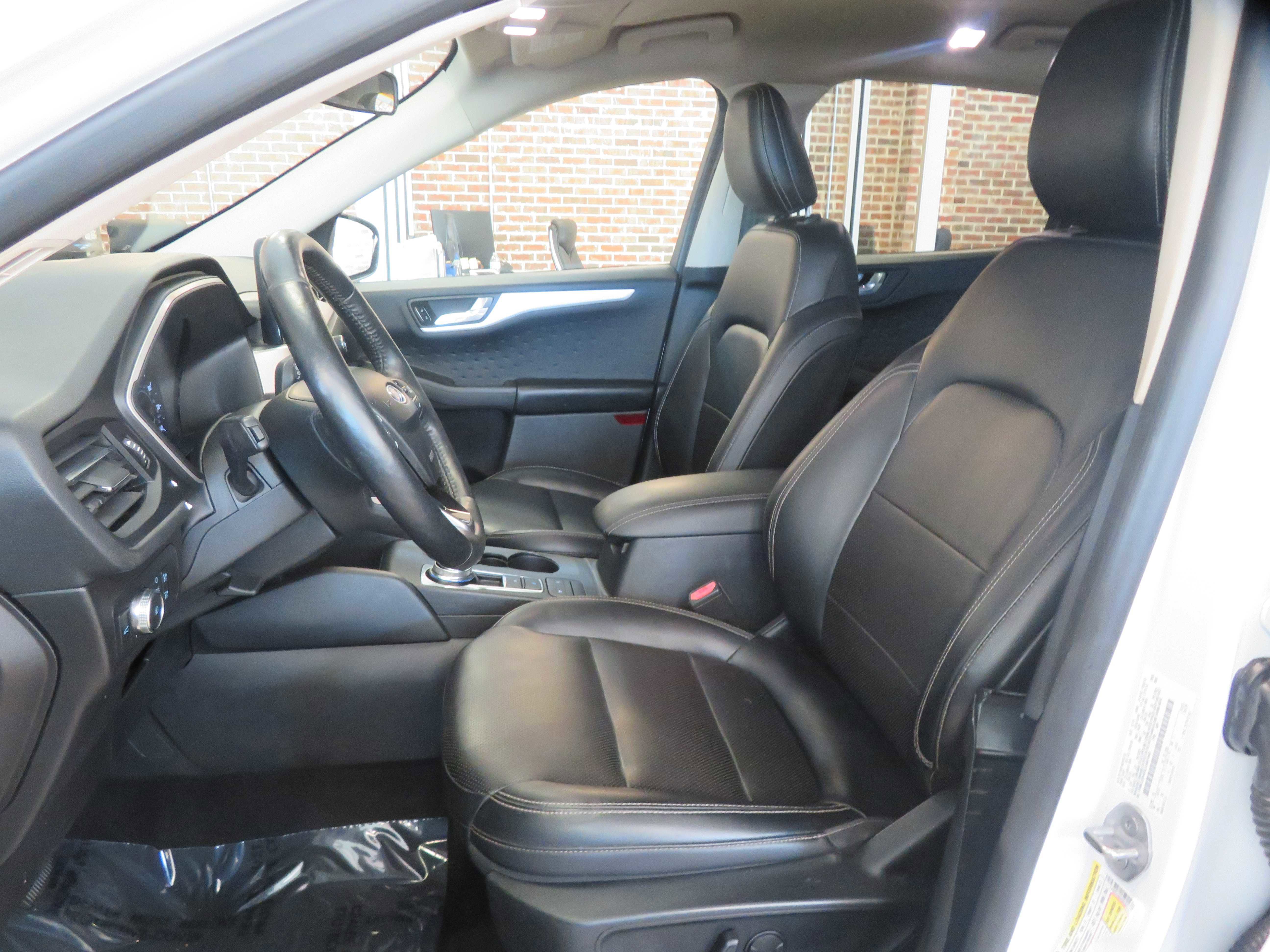 Used 2020 Ford Escape SEL image 14