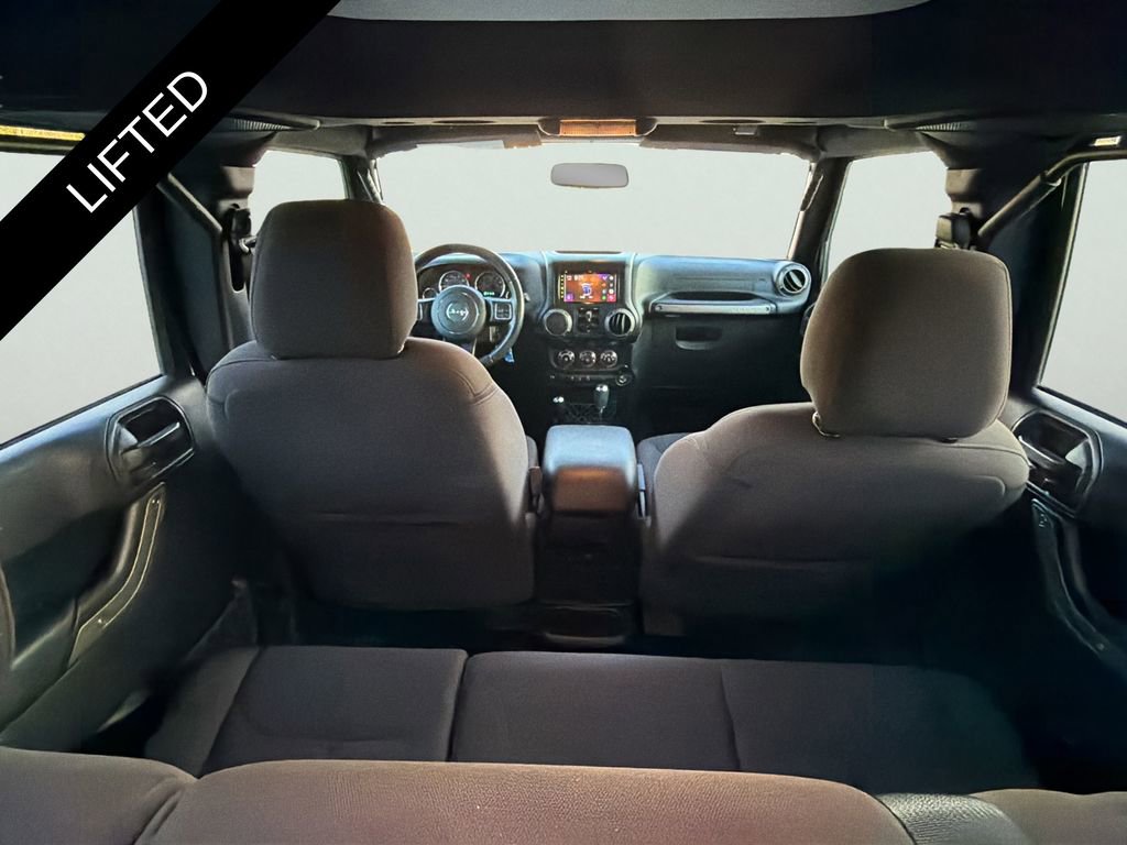 Used 2018 Jeep Wrangler Unlimited Sport S image 39