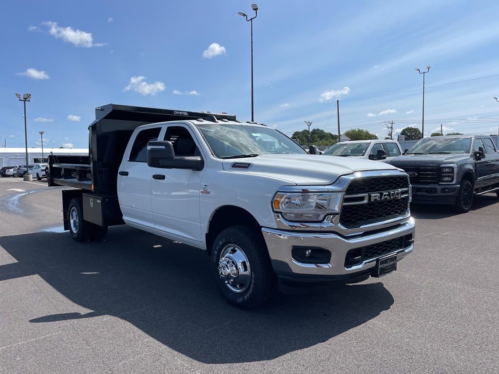 New 2024 RAM 3500 Tradesman w/ Chrome Appearance Group image 4