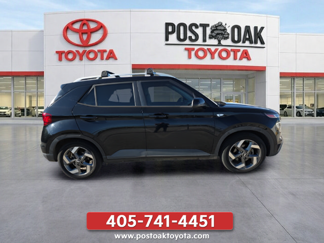 Used 2021 Hyundai Venue SEL w/ Premium Package FWD image 8