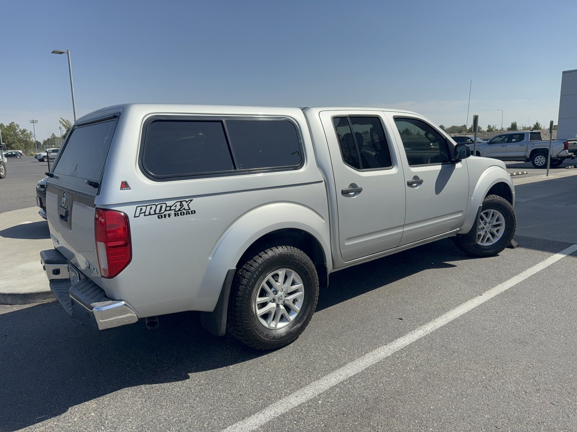 Used 2016 Nissan Frontier SV w/ SV Value Truck Package AWD/4WD image 33