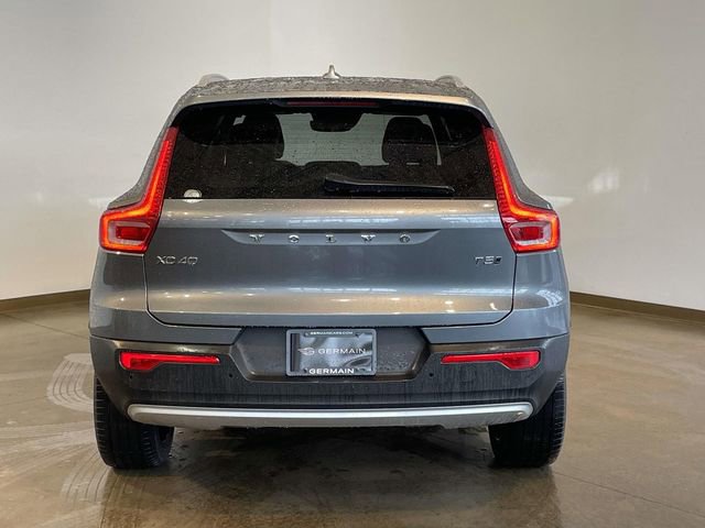 Used 2019 Volvo XC40 T5 Momentum image 5