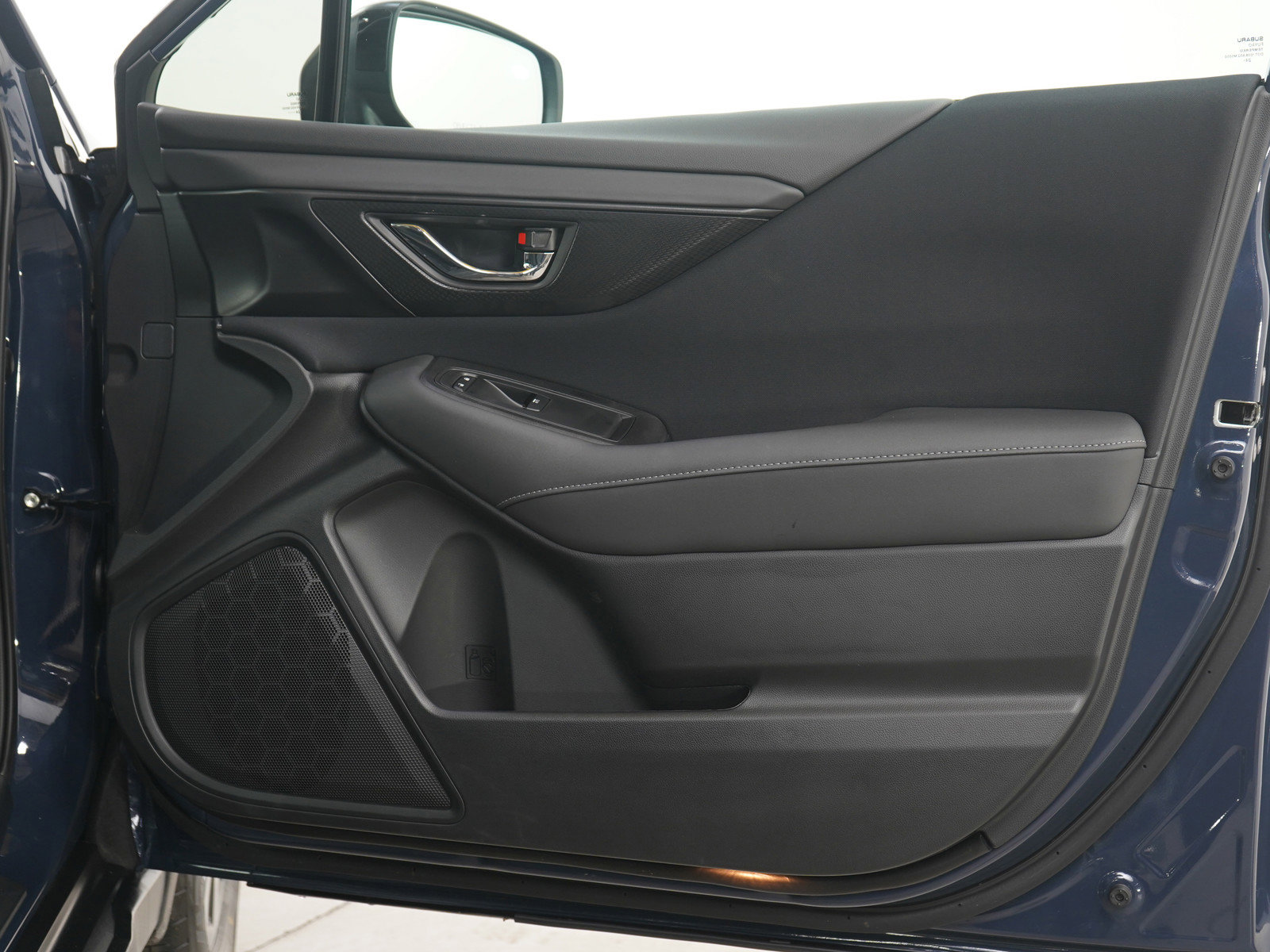 Used 2025 Subaru Outback Premium image 12