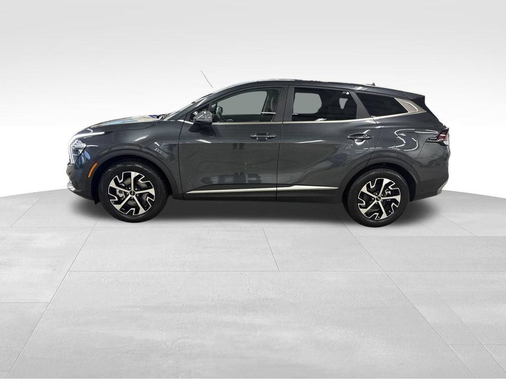 Certified 2023 Kia Sportage EX FWD image 6
