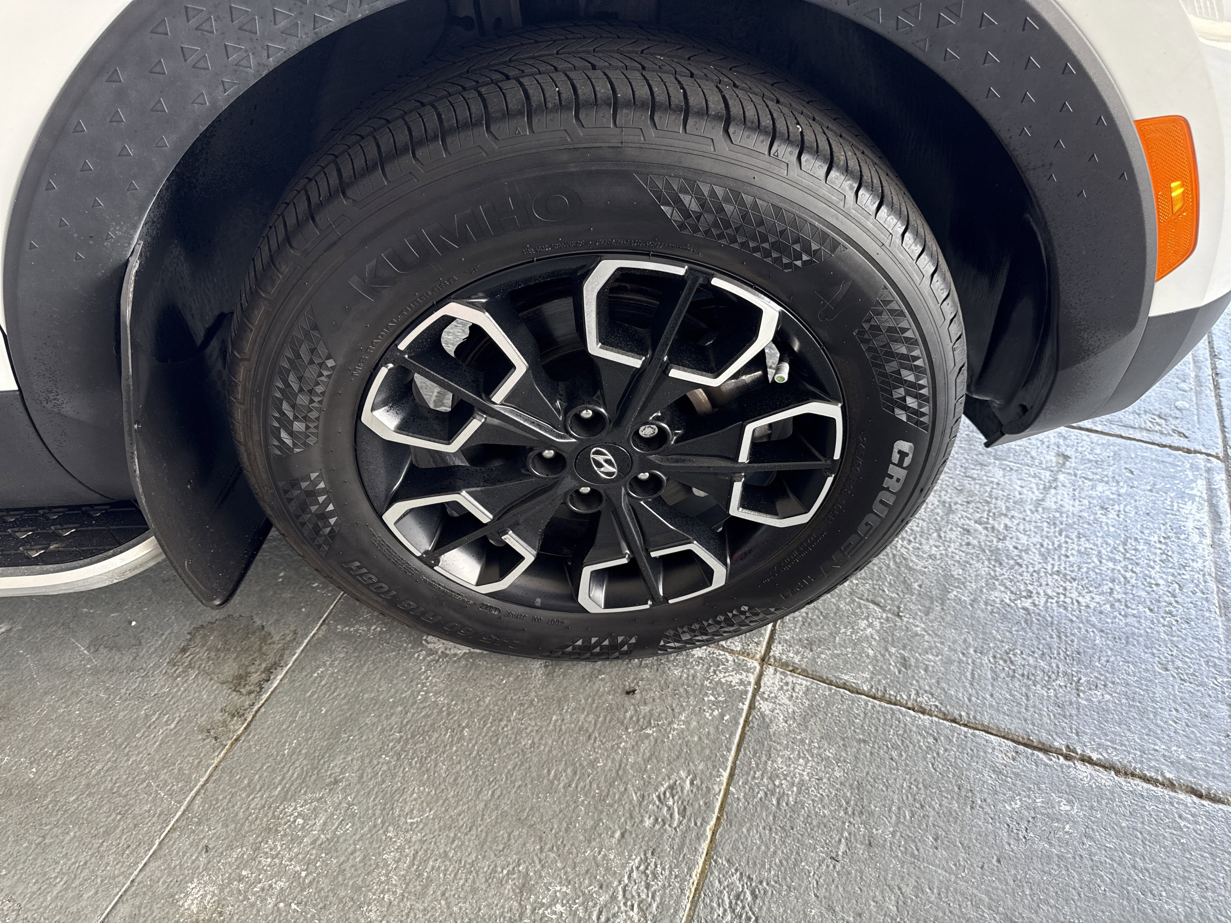 Used 2022 Hyundai Santa Cruz SEL w/ Activity Package AWD/4WD image 12