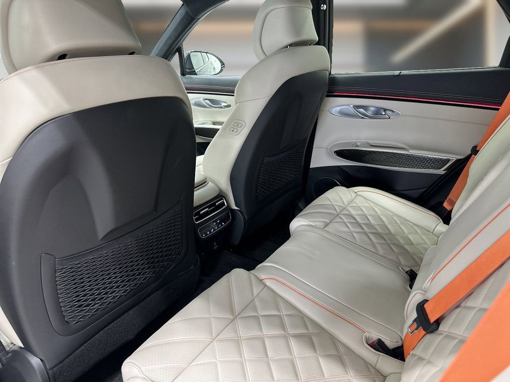 Certified 2026 Genesis GV70 3.5T Sport Prestige AWD/4WD image 12