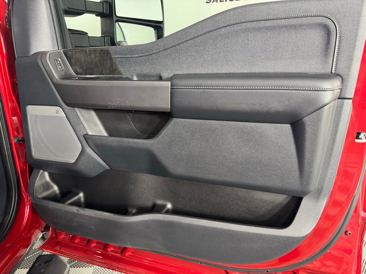 Used 2024 Ford F250 Lariat w/ Lariat Ultimate Package image 28