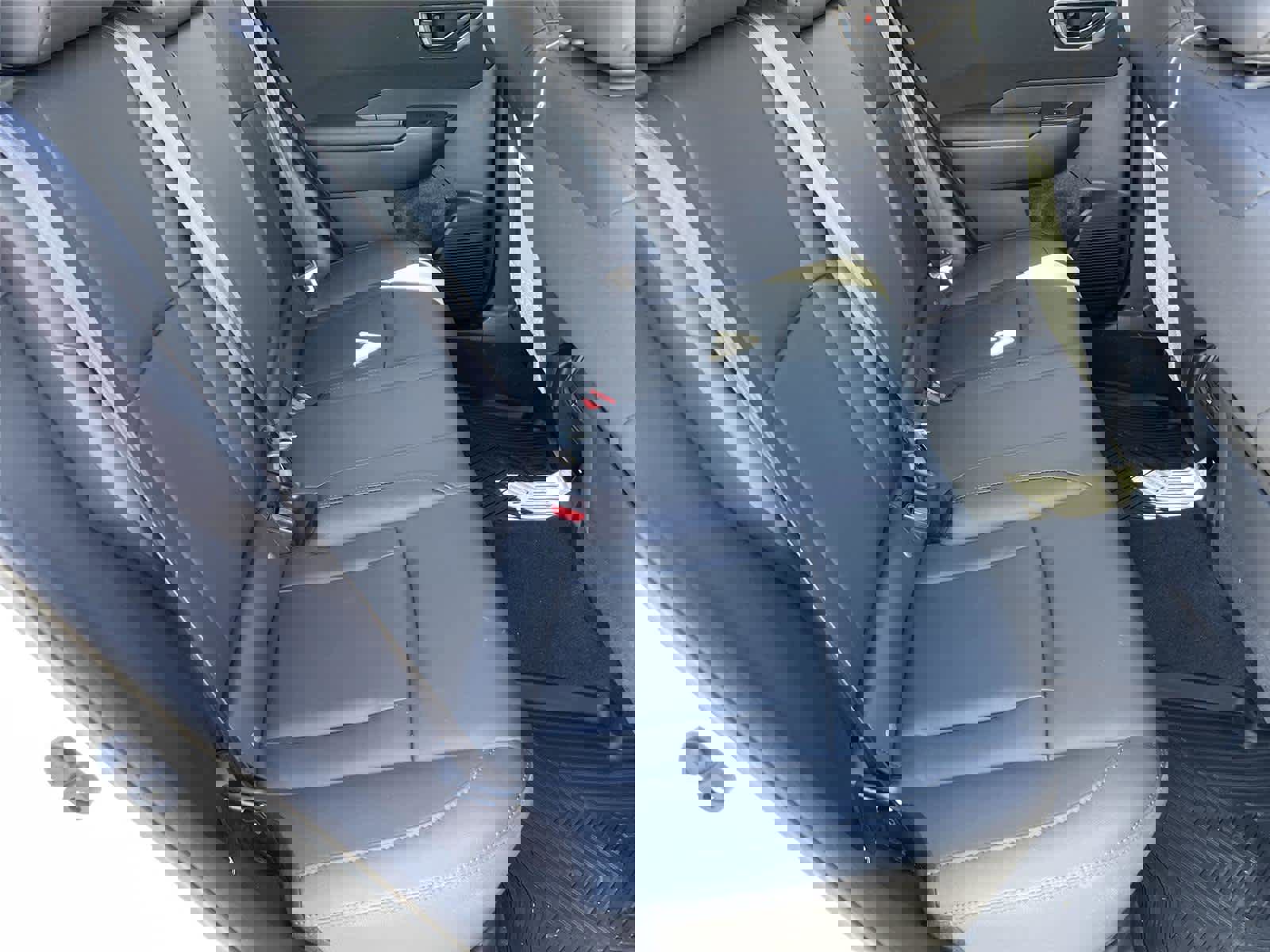 Used 2026 Subaru Outback Premium image 16