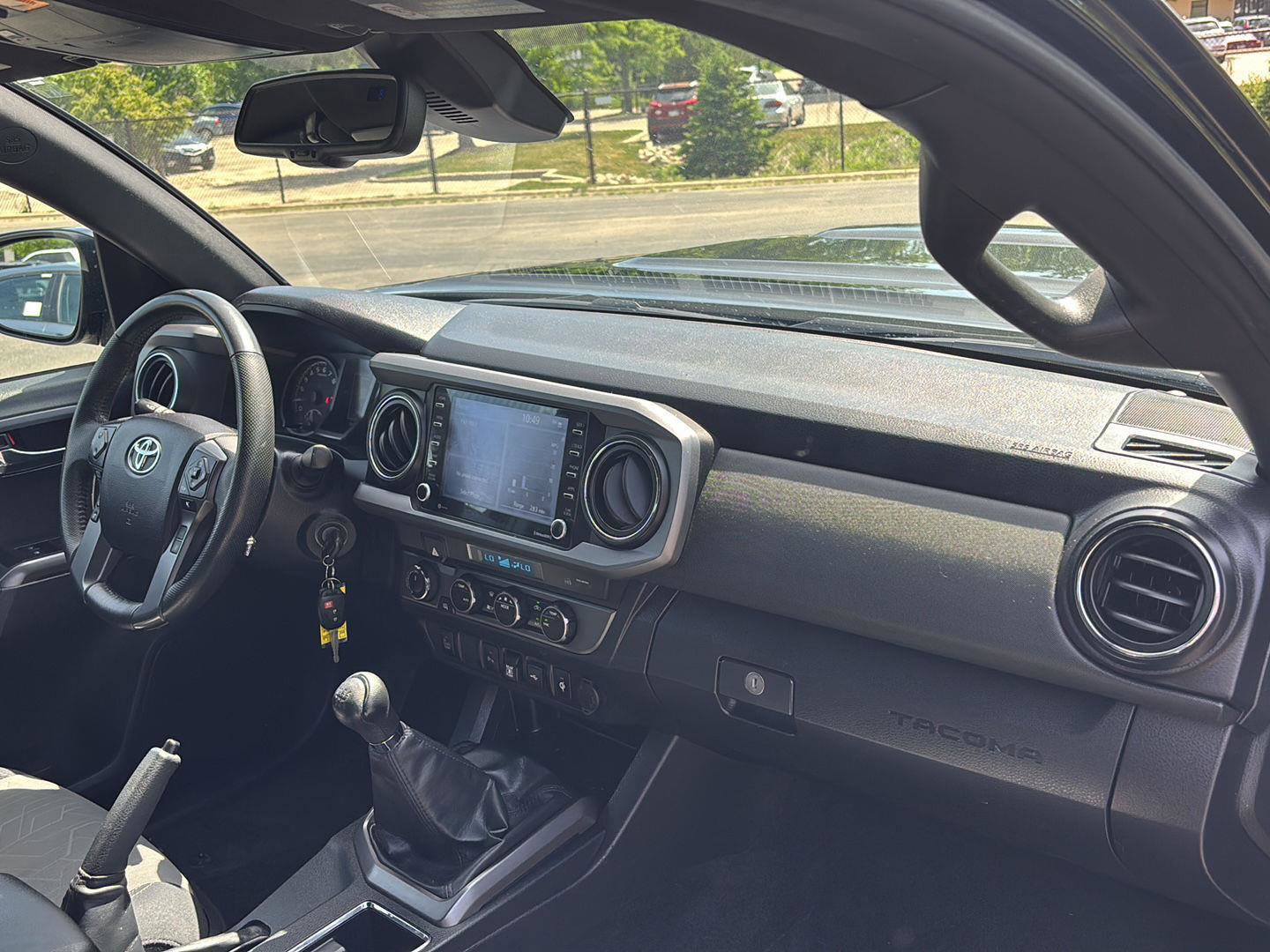 Used 2022 Toyota Tacoma TRD Sport w/ Technology Package AWD/4WD image 21