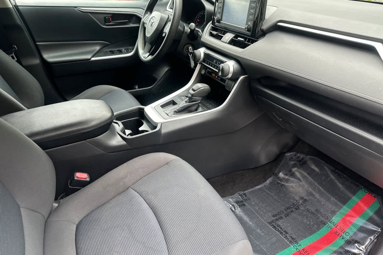 Used 2019 Toyota RAV4 LE w/ Carpet Mat Package FWD image 17