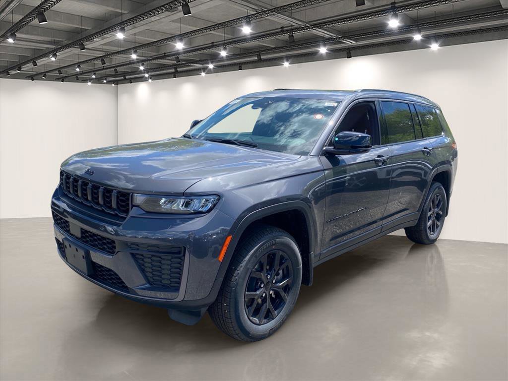 New 2026 Jeep Grand Cherokee L 4WD image 2