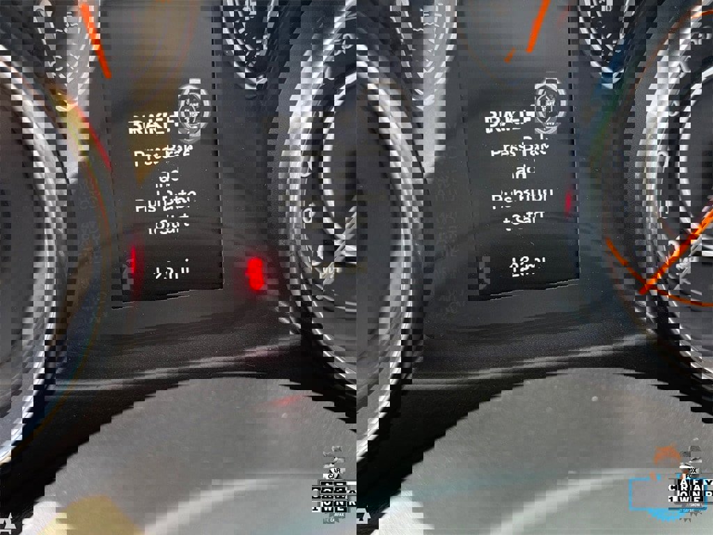 Used 2022 Jeep Wrangler Sport image 9