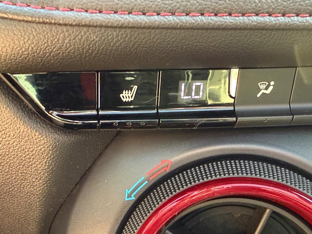 Used 2019 Chevrolet Blazer RS w/ Sun and Wheels Package image 22