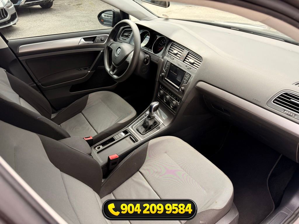 Used 2016 Volkswagen e-Golf SE FWD image 34
