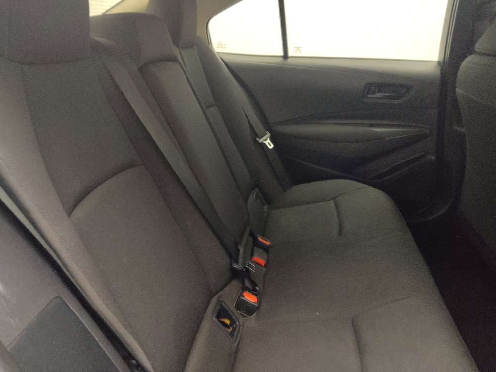 Used 2025 Toyota Corolla LE FWD image 19