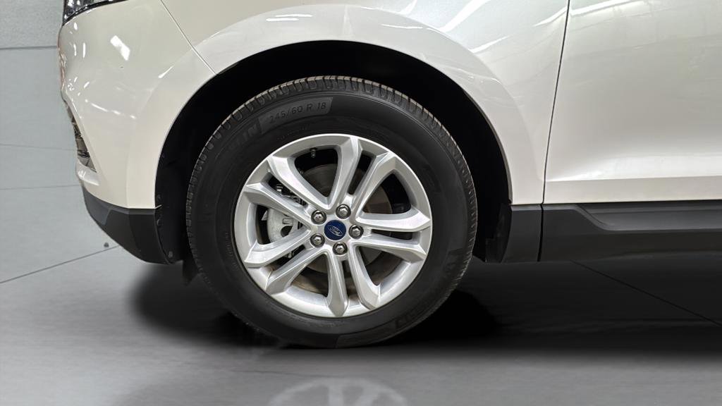 Used 2019 Ford Edge SEL w/ Equipment Group 201A image 16