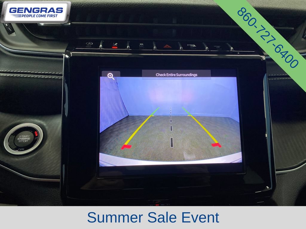 Used 2024 Jeep Grand Cherokee Altitude AWD/4WD image 19