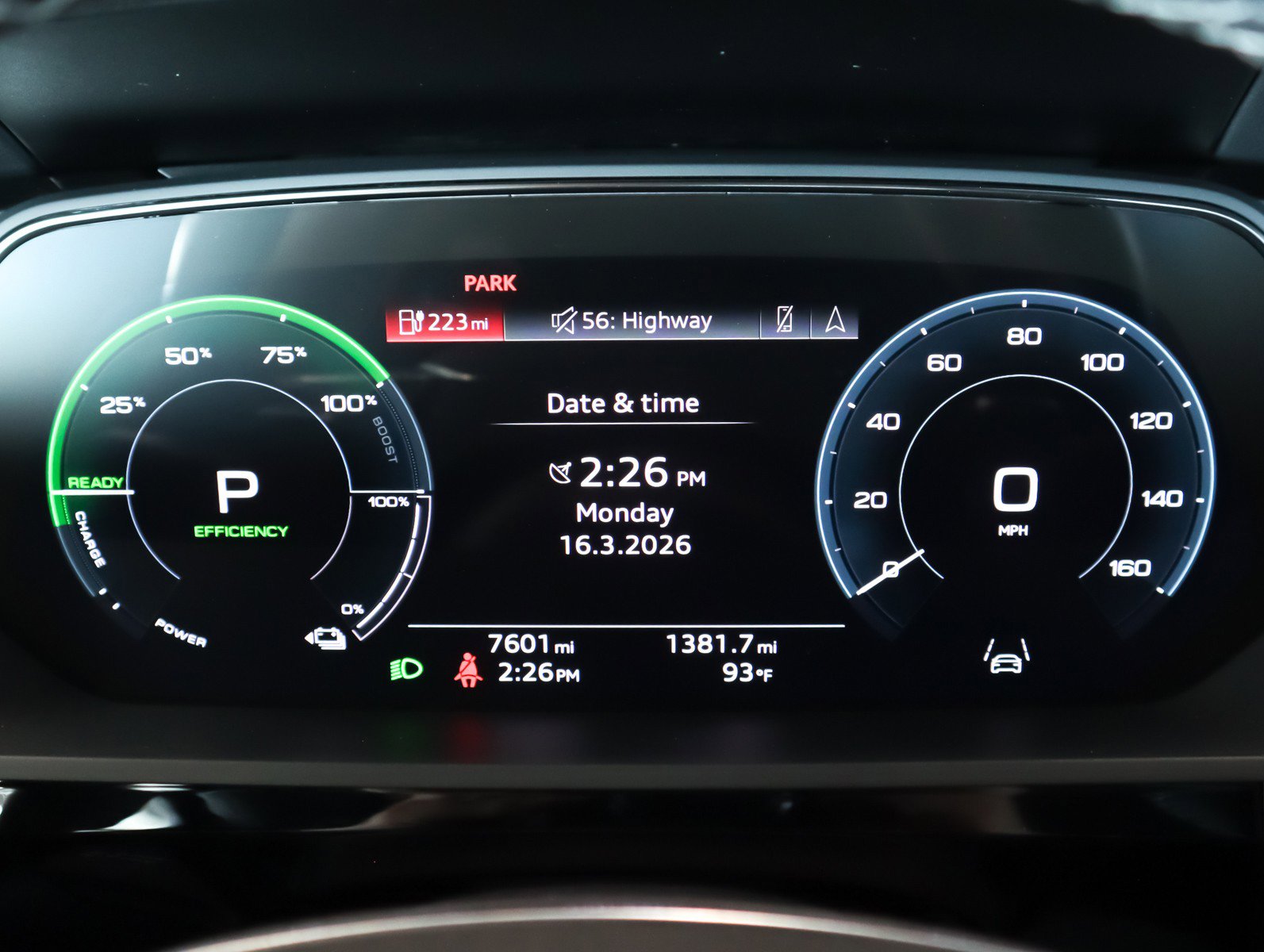 Used 2024 Audi Q8 e-tron Premium Plus w/ Premium Plus Package image 19