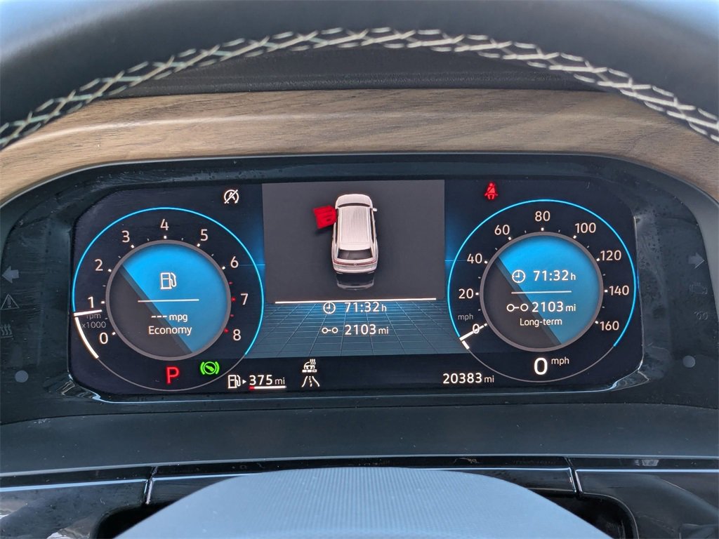 Used 2025 Volkswagen Atlas SE image 21