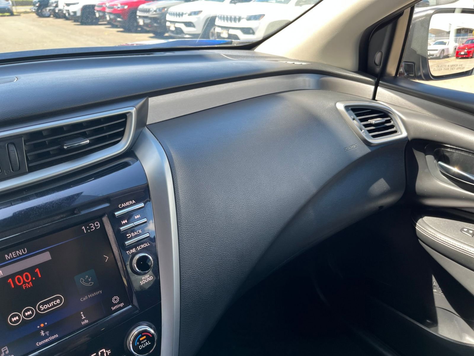 Used 2023 Nissan Murano S image 34