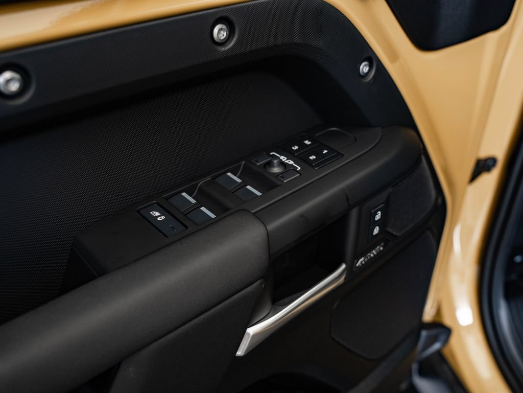New 2026 Land Rover Defender 110 Trophy Edition AWD/4WD image 28