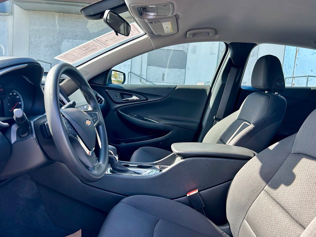 Used 2021 Chevrolet Malibu LS FWD image 10