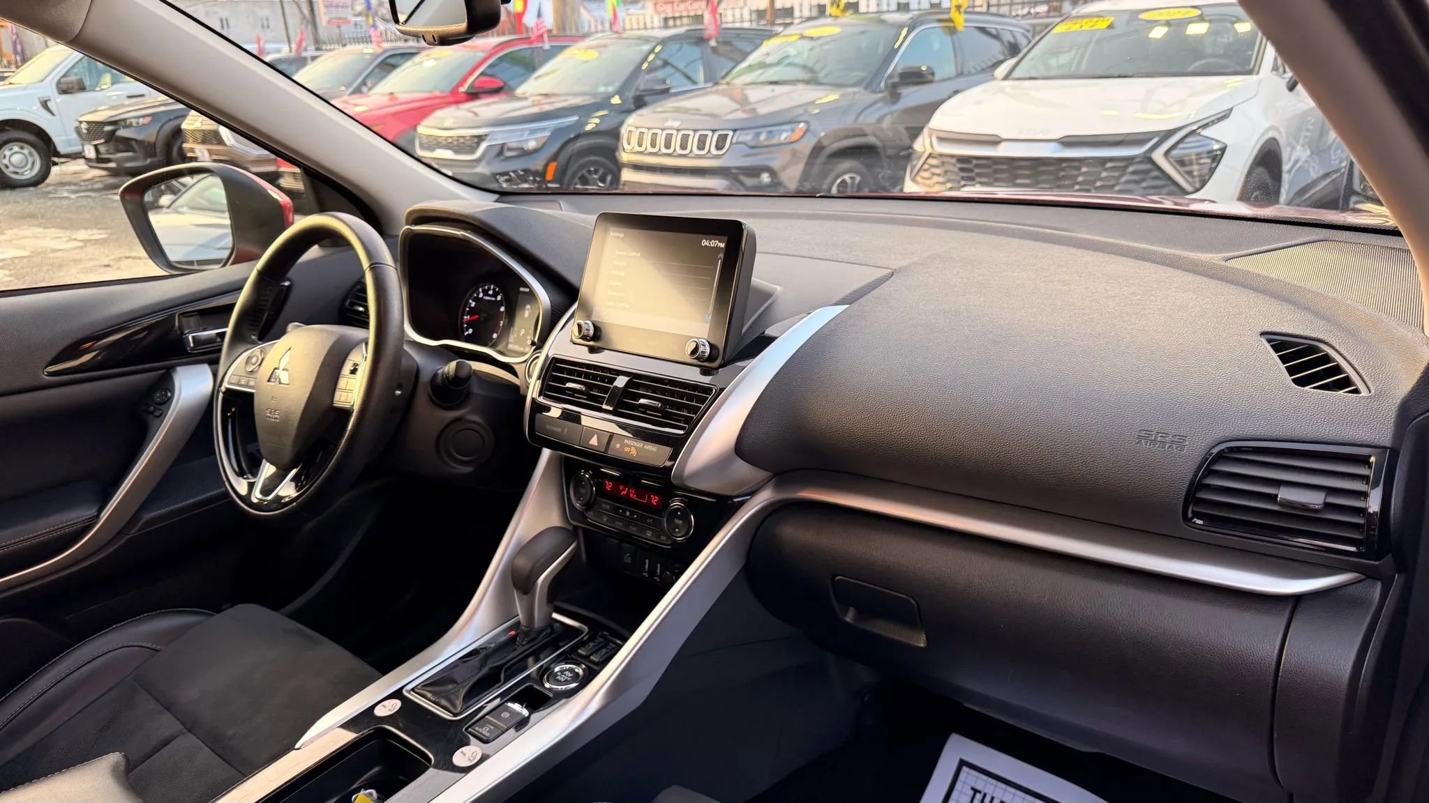 Used 2024 Mitsubishi Eclipse Cross SE image 29