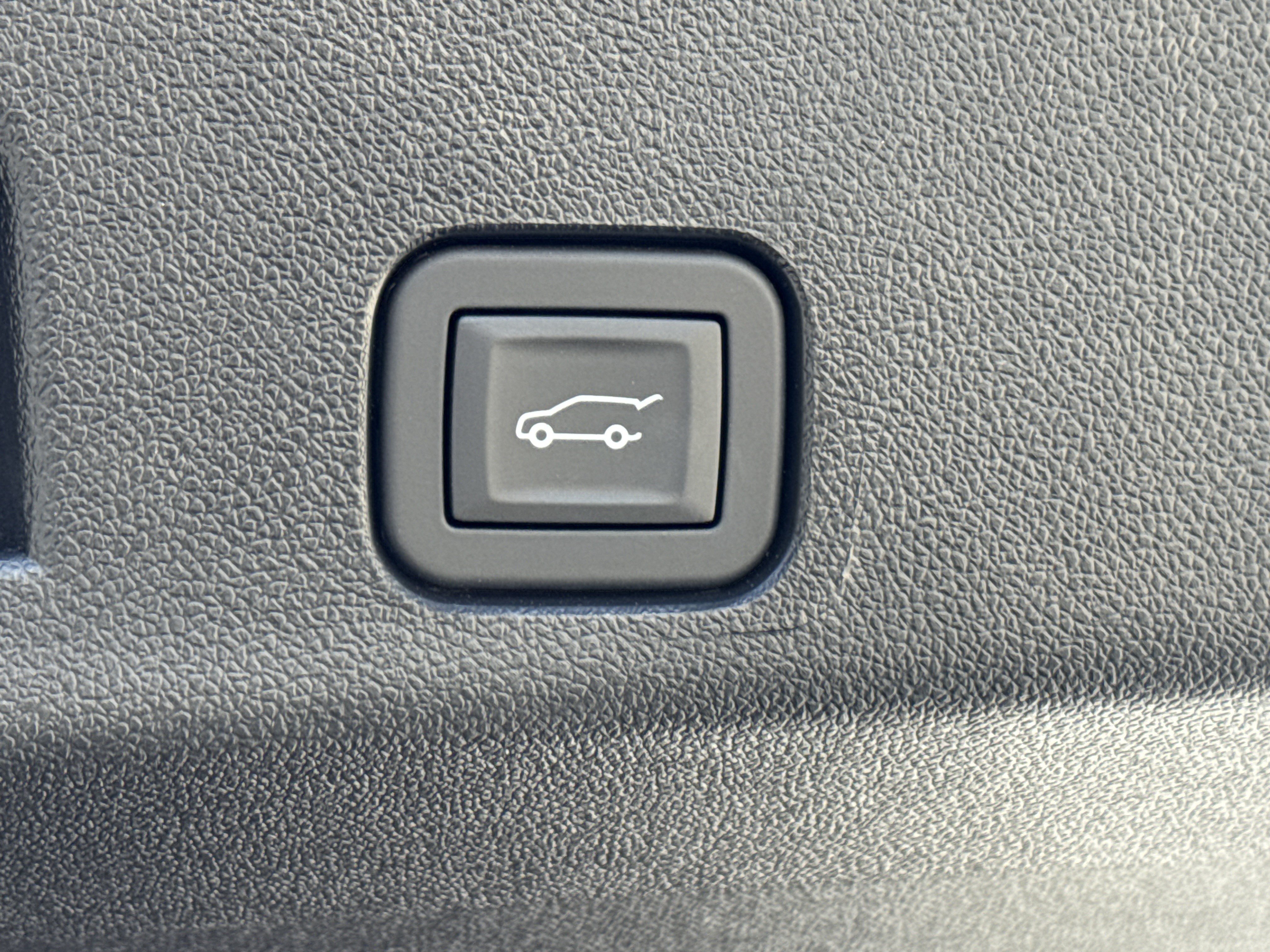 New 2026 Chevrolet Traverse LT FWD image 20