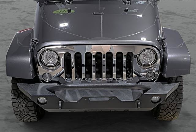 Used 2017 Jeep Wrangler Unlimited Sahara w/ Trailer Tow Group AWD/4WD image 17