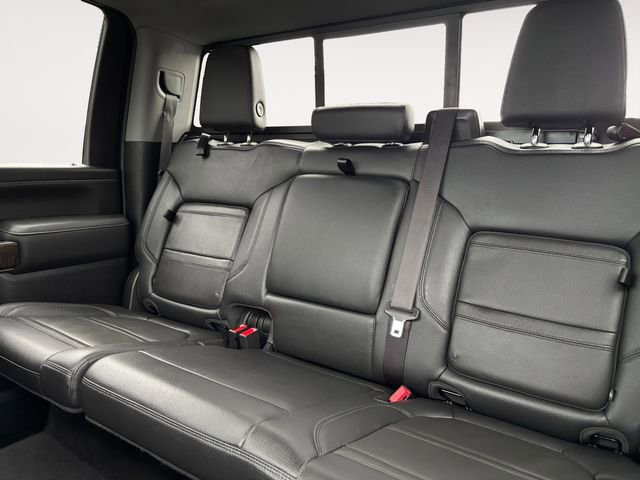 Used 2023 GMC Sierra 3500 Denali AWD/4WD image 13