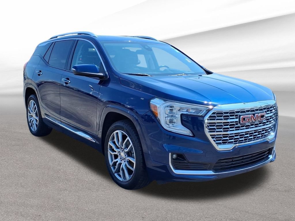 Certified 2022 GMC Terrain Denali w/ LPO, Floor Liner Package AWD/4WD image 8