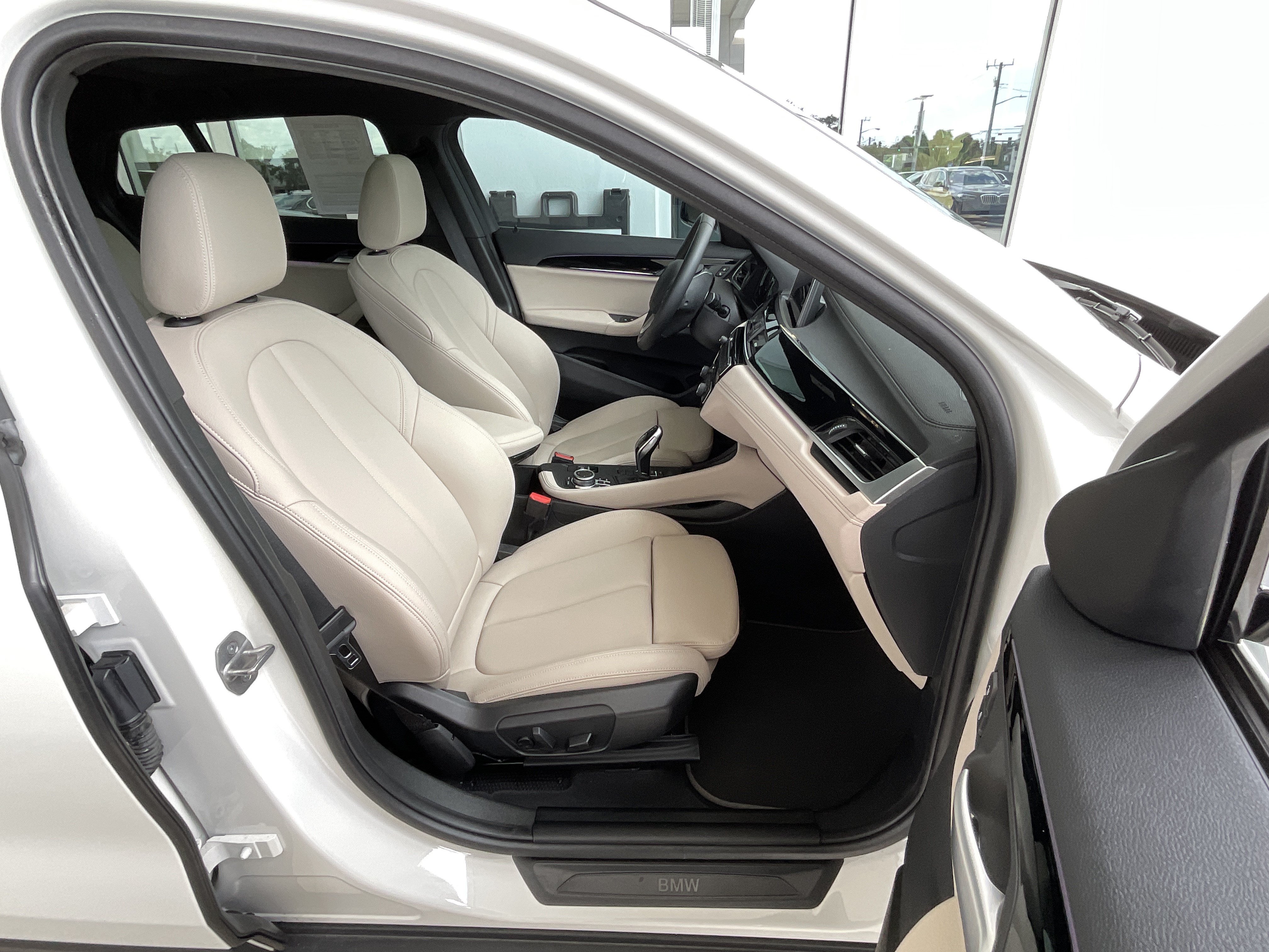 Used 2023 BMW X2 sDrive28i w/ Convenience Package FWD image 20