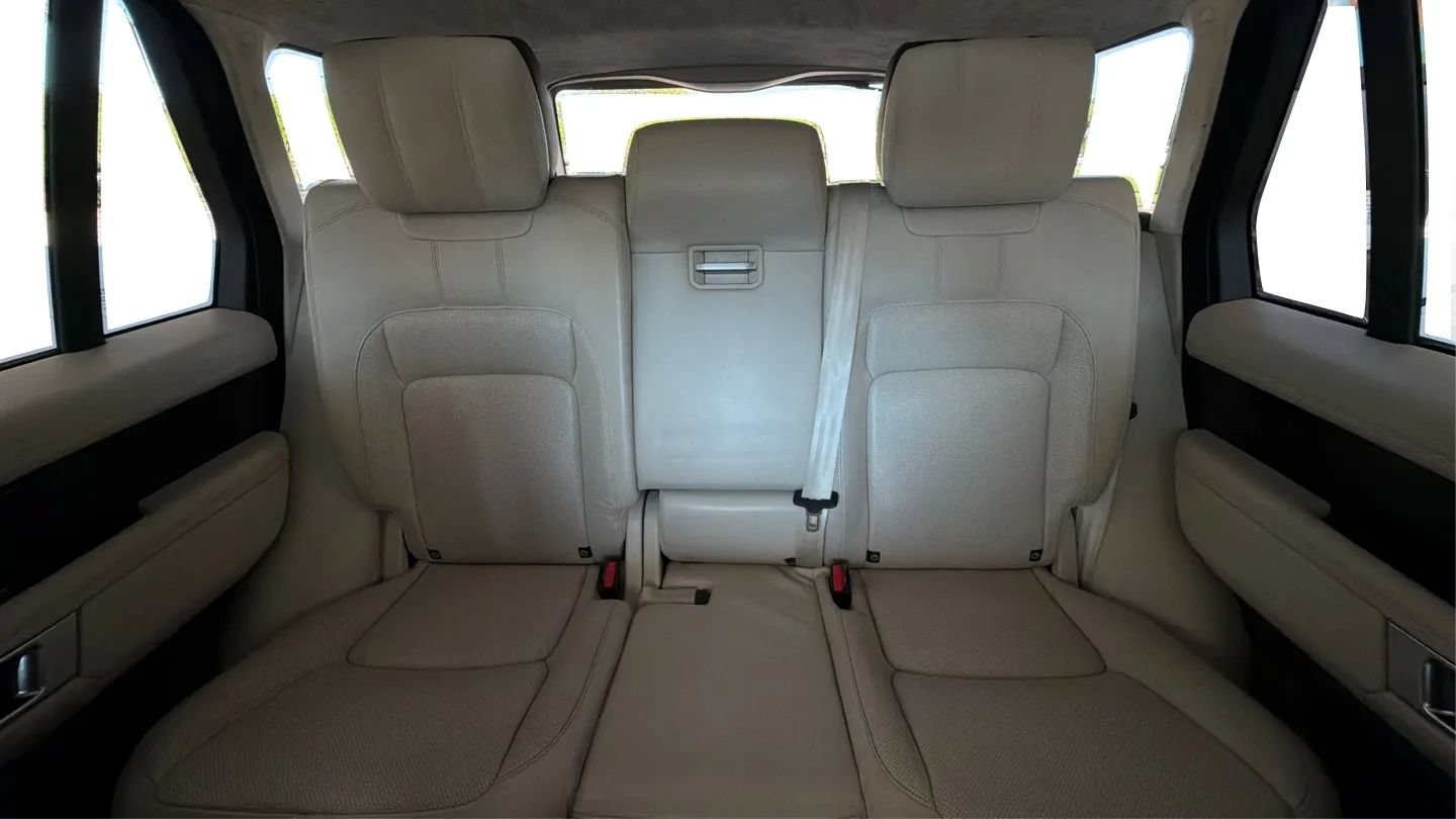 Used 2018 Land Rover Range Rover Supercharged AWD/4WD image 36