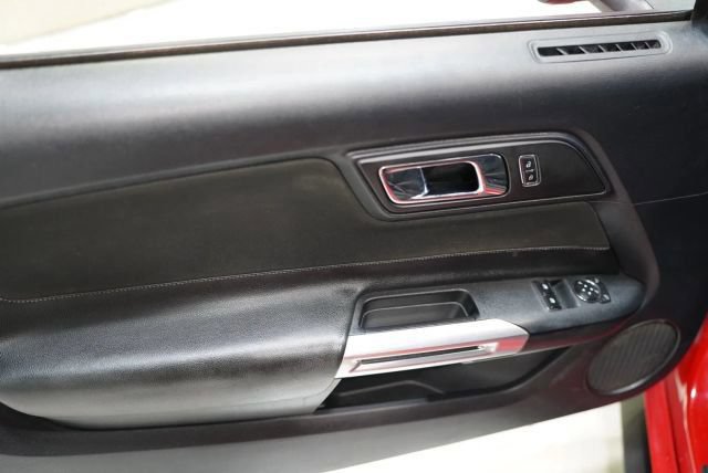 Used 2015 Ford Mustang GT RWD image 12