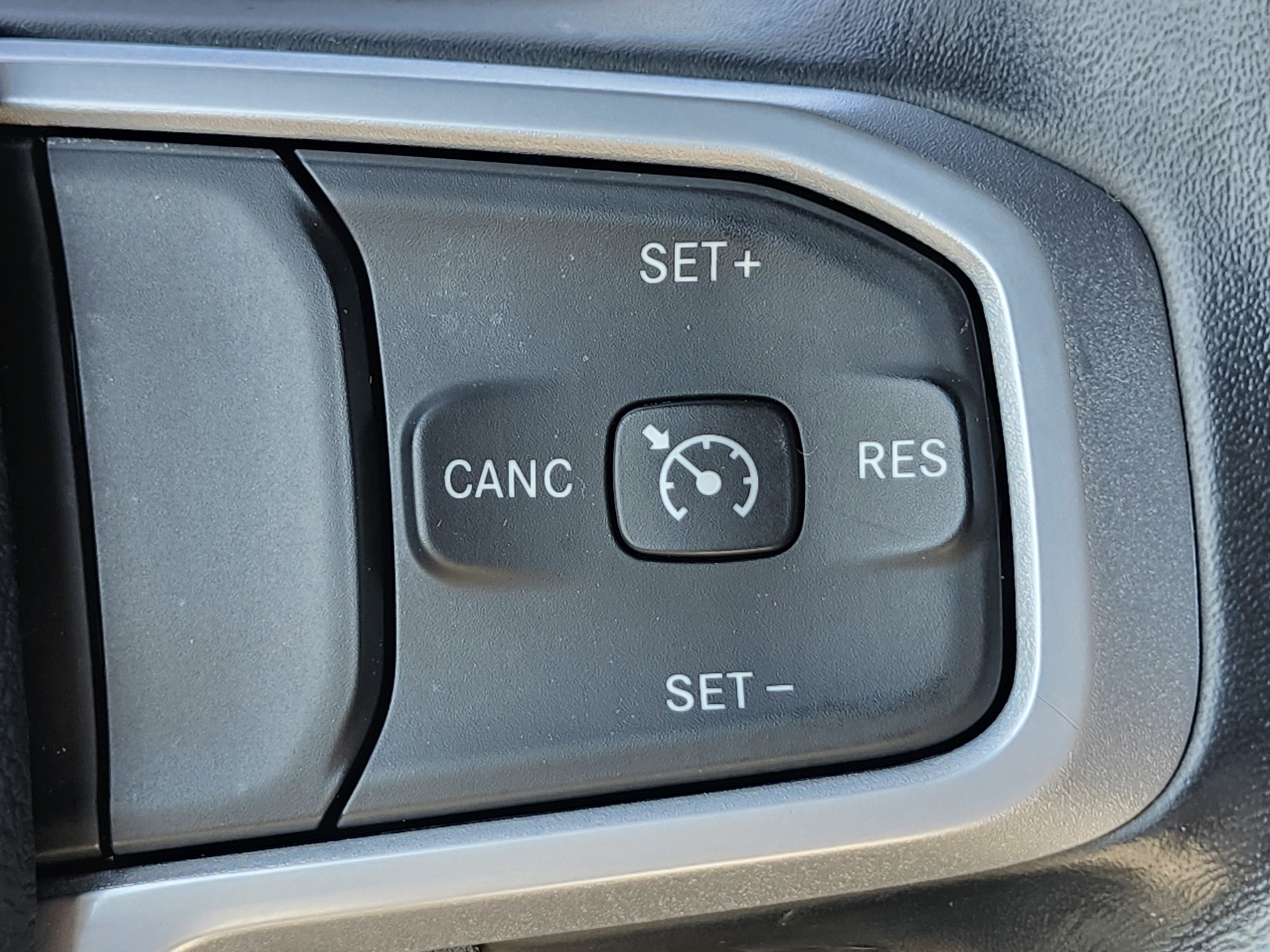 Used 2023 RAM 1500 Big Horn image 33