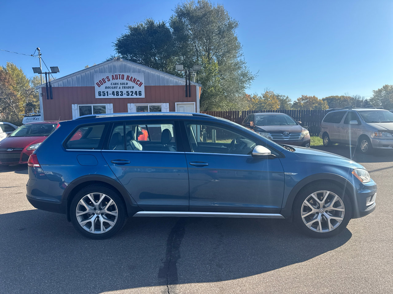 Used 2017 Volkswagen Golf Alltrack SEL image 4