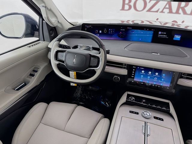 New 2026 Lincoln Navigator L Premier AWD/4WD image 25