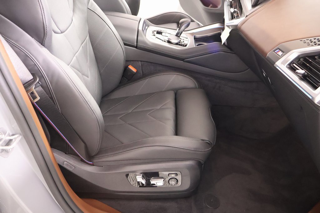 New 2026 BMW XM Label Red image 14