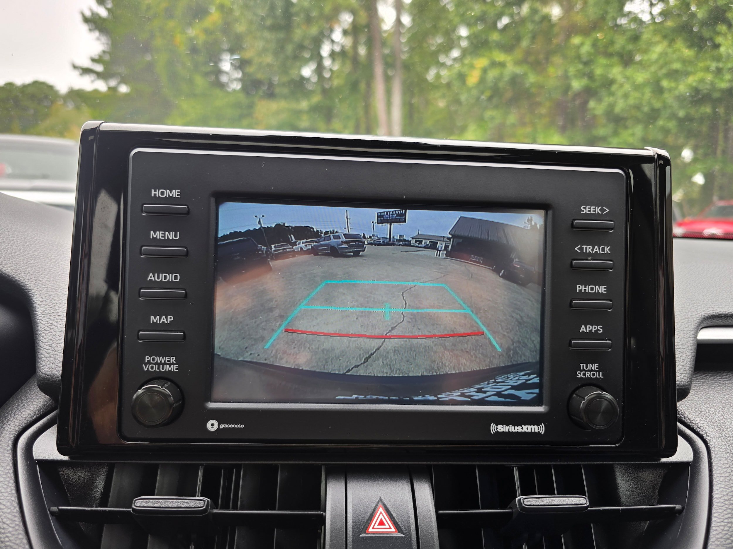Used 2022 Toyota RAV4 XLE w/ Convenience Package FWD image 13