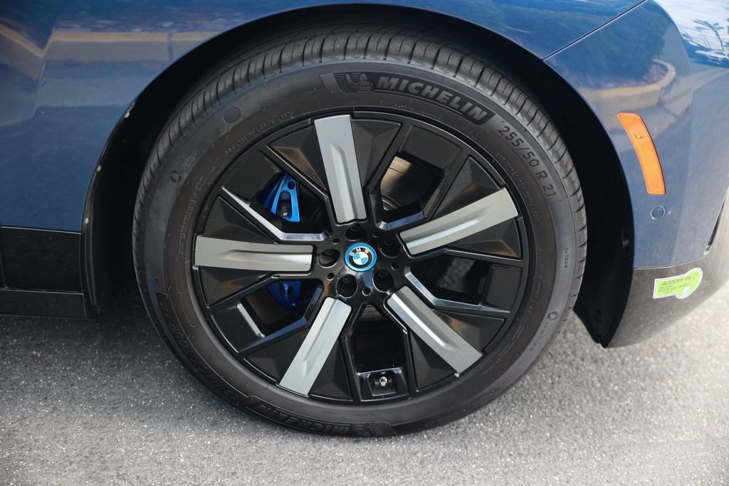 Used 2023 BMW iX M60 w/ Executive Package AWD/4WD image 8