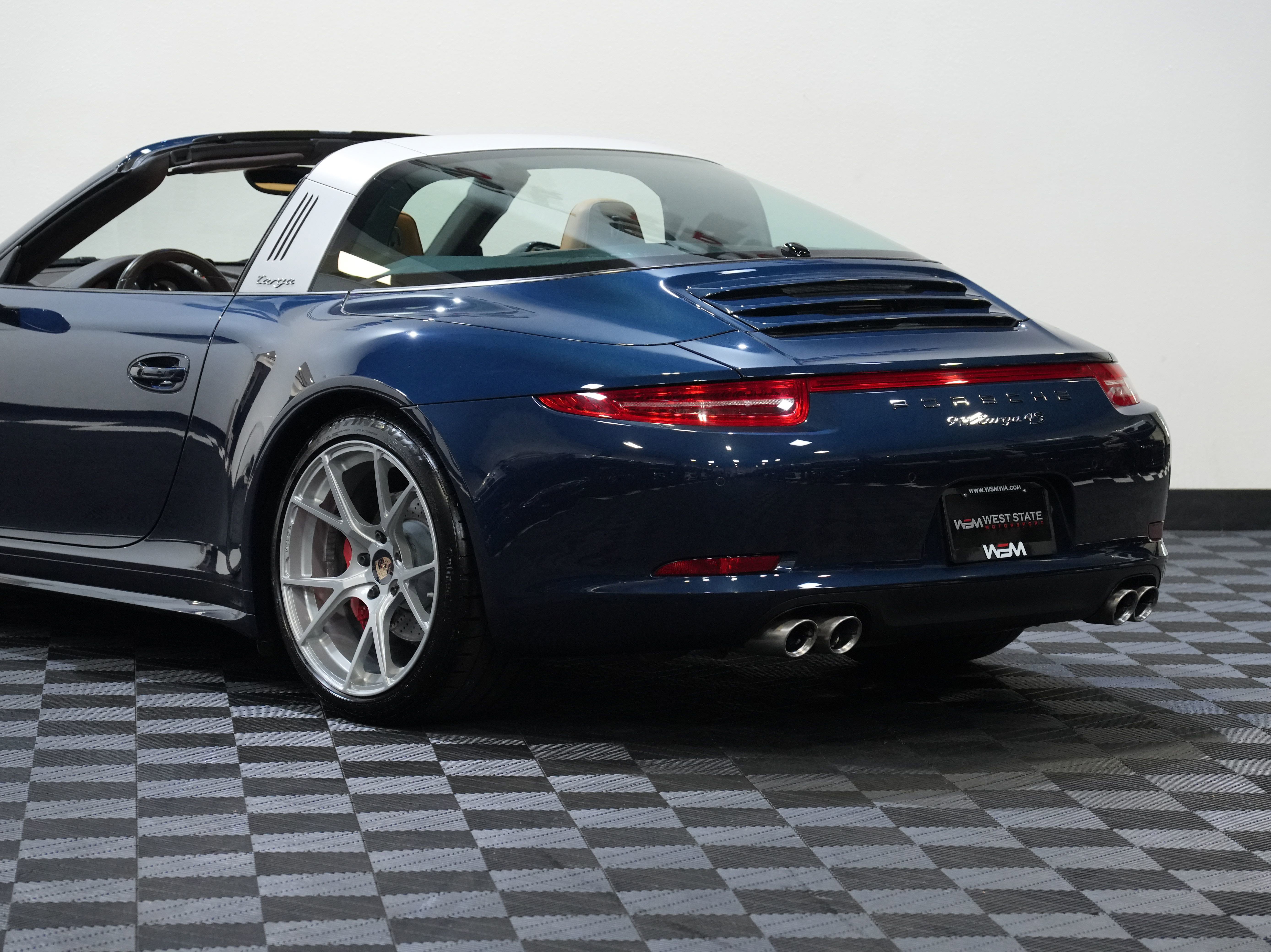 Used 2016 Porsche 911 Targa 4S AWD/4WD image 18