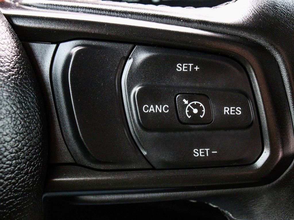 Used 2022 Jeep Gladiator Willys image 28