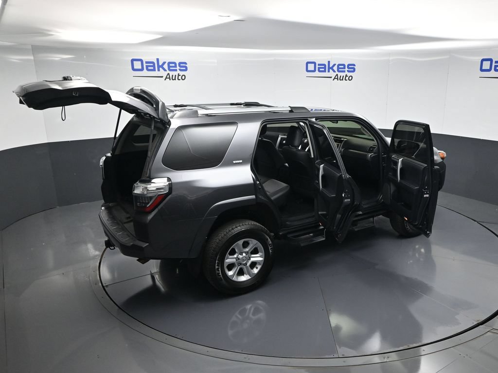 Used 2021 Toyota 4Runner SR5 Premium w/ Moonroof Package AWD/4WD image 62