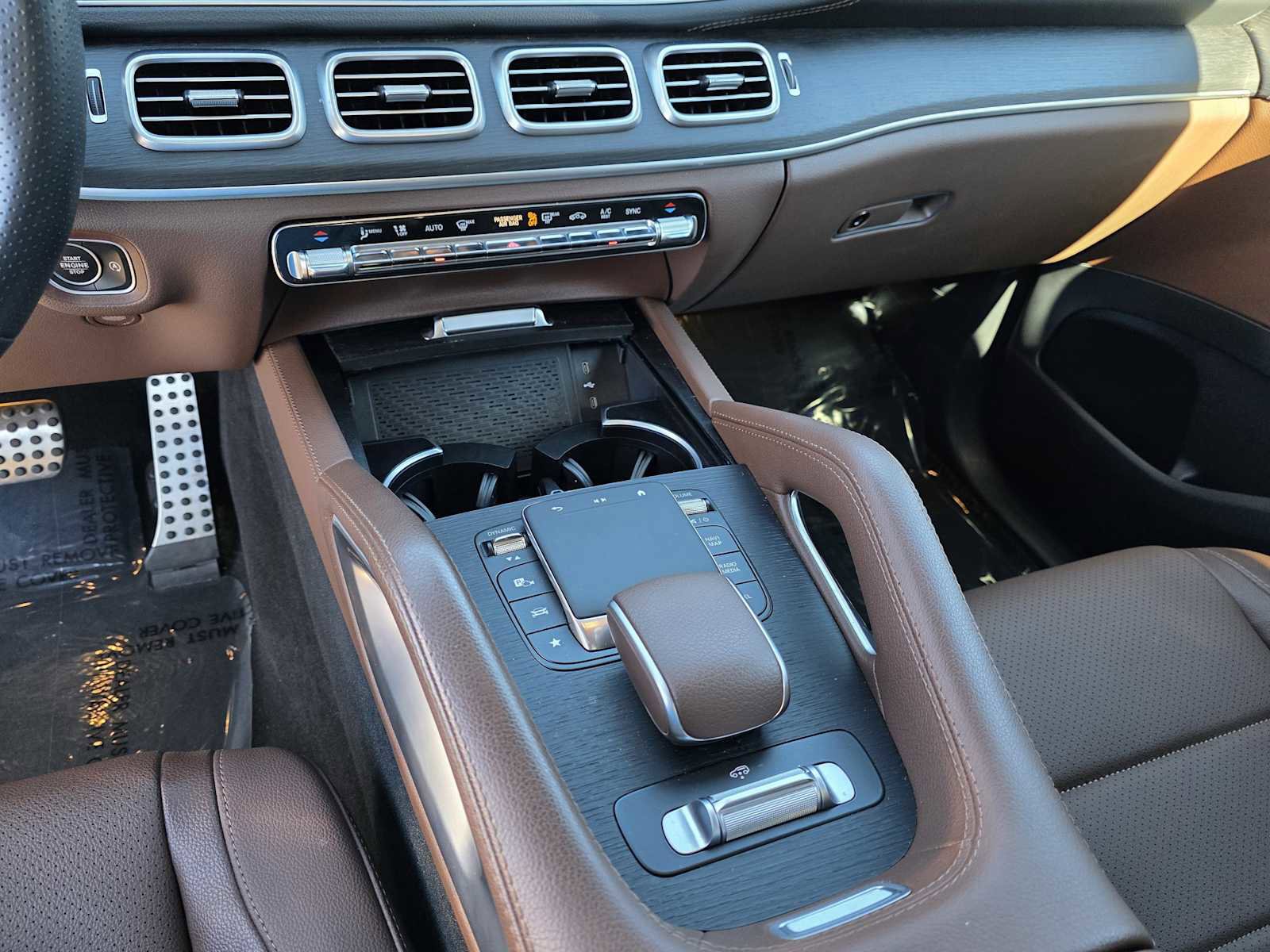 Used 2024 Mercedes-Benz GLS 450 4MATIC image 19