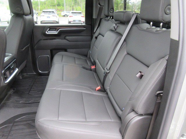 New 2026 GMC Sierra 2500 SLT w/ SLT Premium Package AWD/4WD image 15