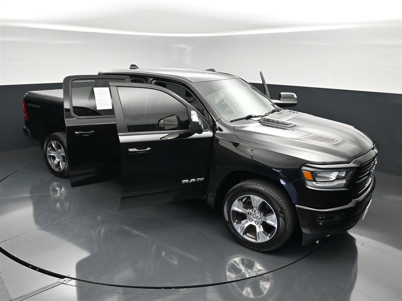 Used 2023 RAM 1500 Laramie AWD/4WD image 36
