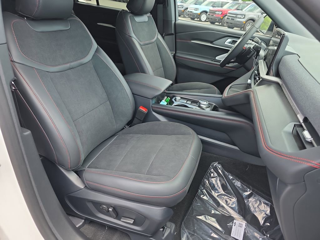 New 2026 Ford Explorer ST RWD image 40