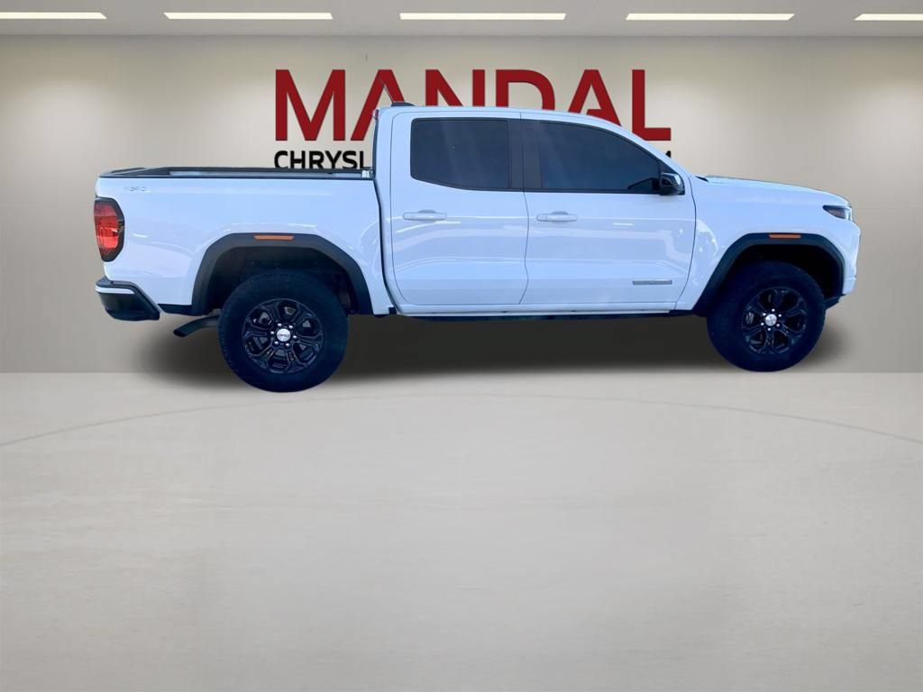 Used 2024 GMC Canyon Elevation w/ Convenience Package AWD/4WD image 4
