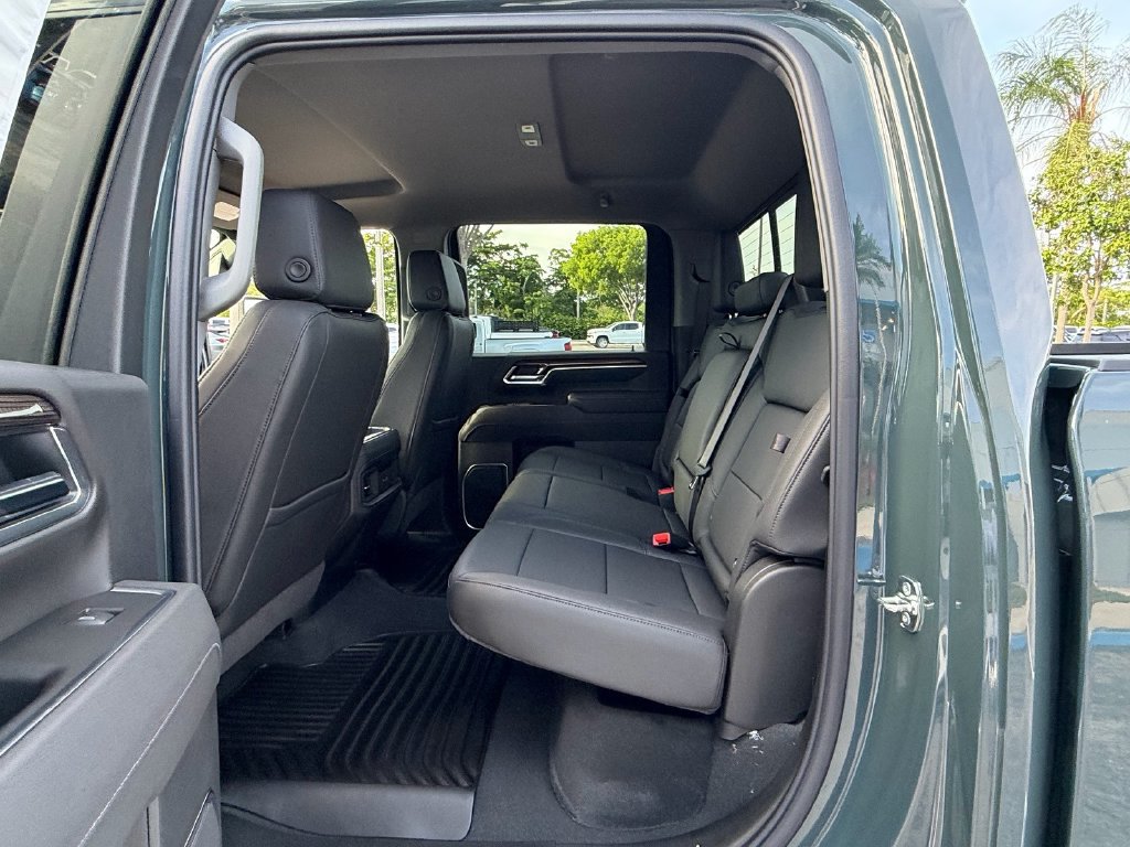 New 2026 Chevrolet Silverado 2500 LT w/ All Star Edition AWD/4WD image 10