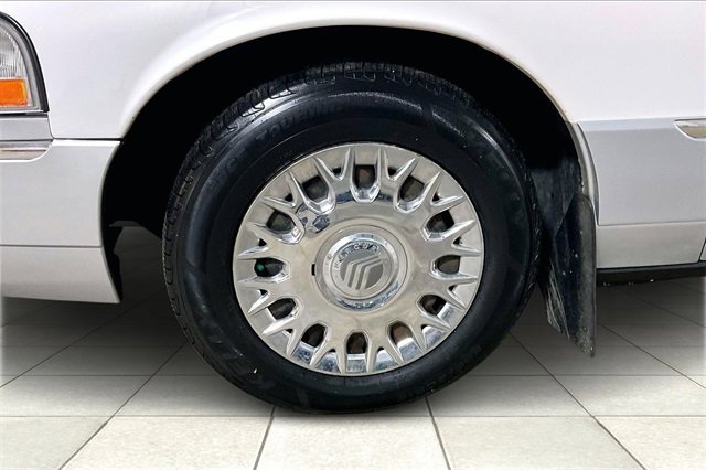 Used 2003 Mercury Grand Marquis GS image 9